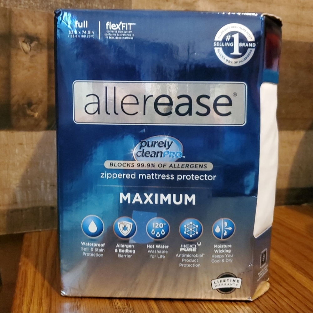 ALLEREASE Maximum Mattress Protector Blocks 99.9% Allergens White Full Flex Fit